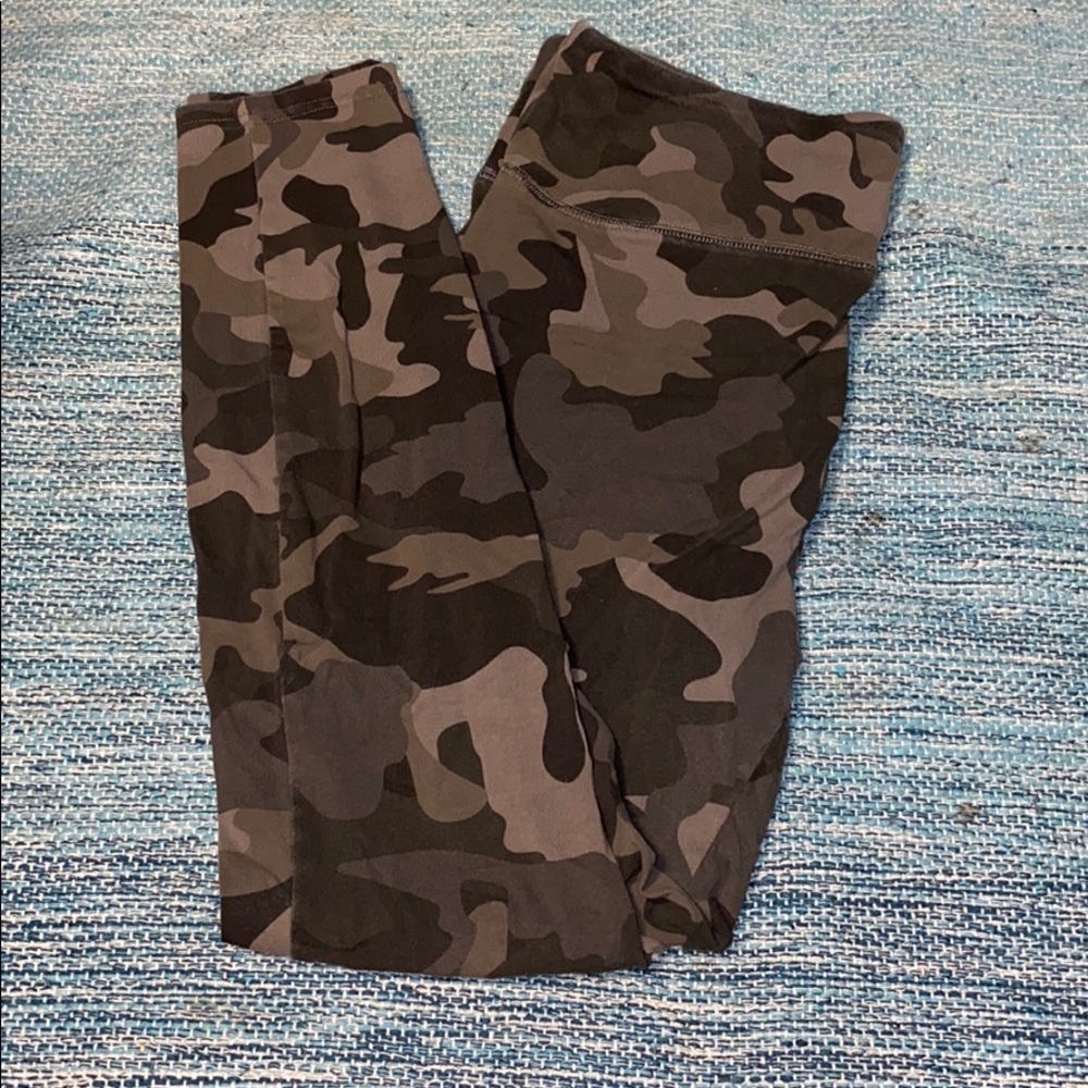 Camo leggings